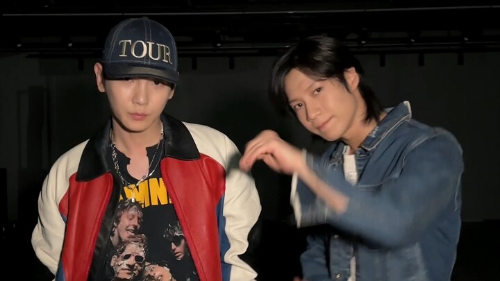 【SHINee】???: شكرًا لك على إعطاء المال لهؤلاء الأشخاص🩵