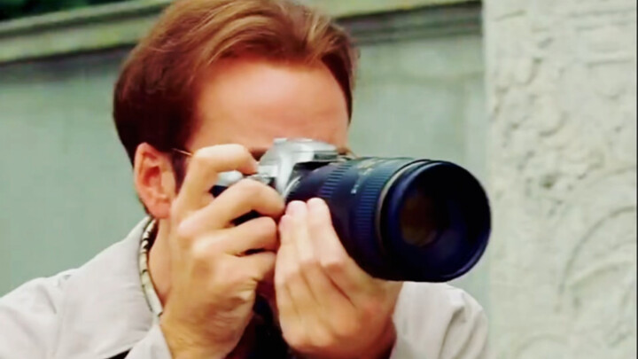 高智商特工盗走极其机密的核弹文件.