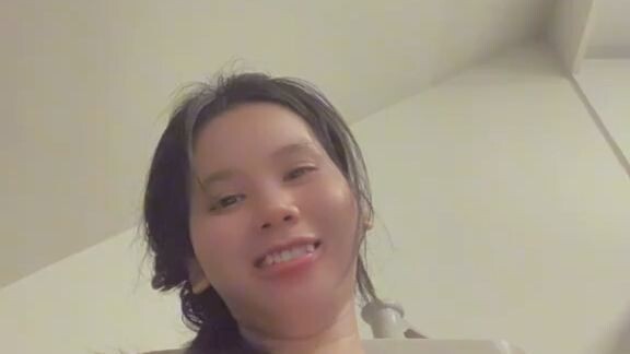 awek kentut 💨💨💨💨