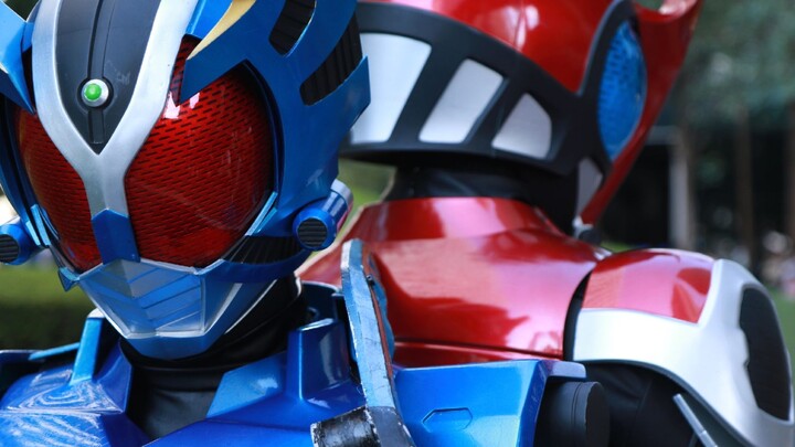 Kabuto and Goudou are indeed the best duo, even their eyes are the same color