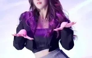 เวลาเซลฟี่หน้าเรานี่เต็มจอ แต่ถ้าเธอบอกให้เรารอเราก็เต็มใจ