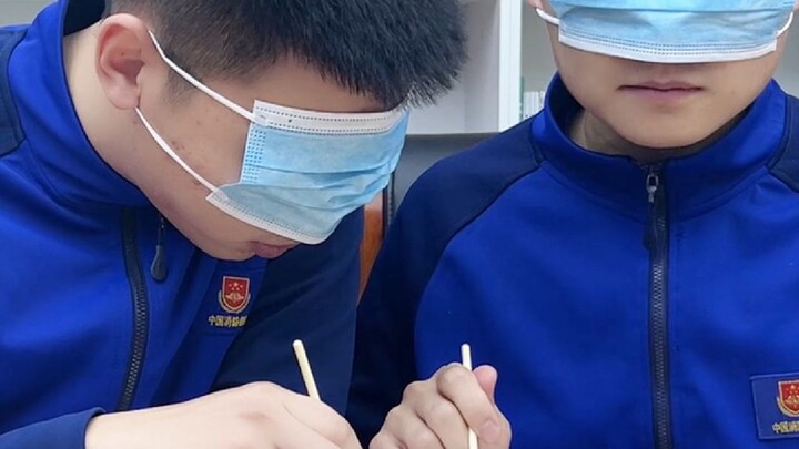 Thử thách nhãn lực: Trứng đã biến đi đâu? Chỉ vì một quả trứng mà hai người cộng lại có đến tám trăm