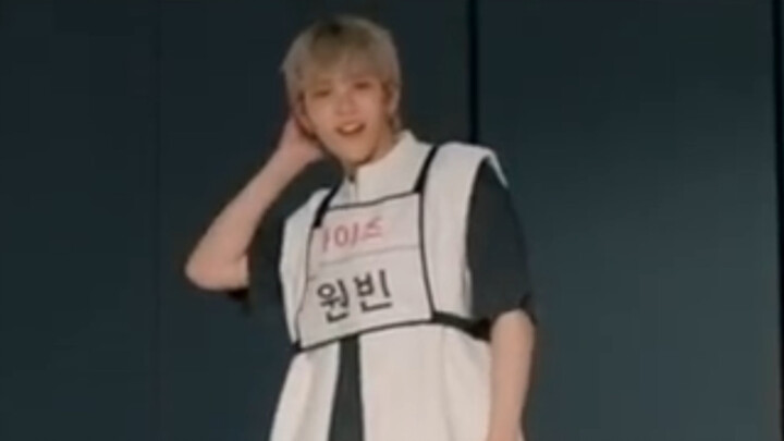 น่ารักสุดๆ! เจ๋งสุดๆ! คลิกเลยดูตัวเอกเต้นโดยใช้ปากเล่นตำแหน่ง แปลงที่อยู่ Boom Boom Bass แบบเรียลไทม