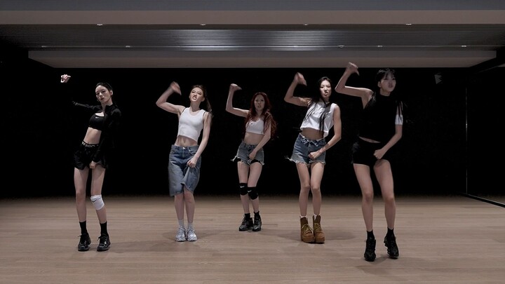 MEOVV - Hit 'Em (ซ้อมเต้น)(4K)