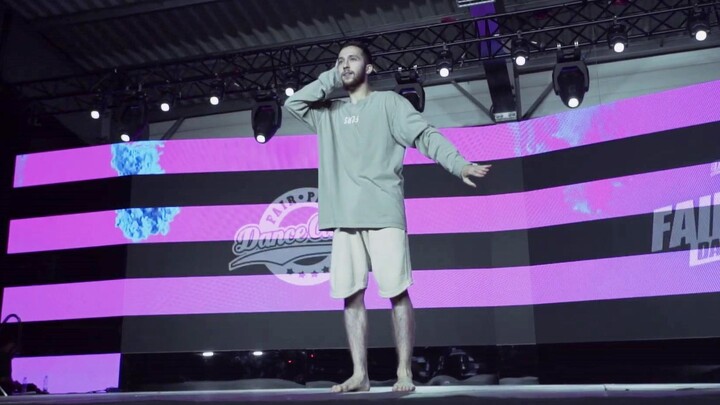 【ฟิตเนสสุดยอดมาก】หนุ่มอังกฤษ Dylan Mayoral โชว์คอนโทรลเวทีสุดปังเพลง Signal+Jewel+Amber