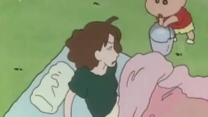 Crayon Shin-chan: Here comes the big twist! Shin-chan is not only a filial son to his father, but al