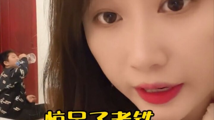 ทุกคนอย่าให้น้องชายฉันหลอกนะ~~~เขาอ้วนขึ้นมา 5 จินแล้ว~~~~~