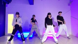 PD48未出道选手王珂翻跳《TWICE版编舞Bloodline》