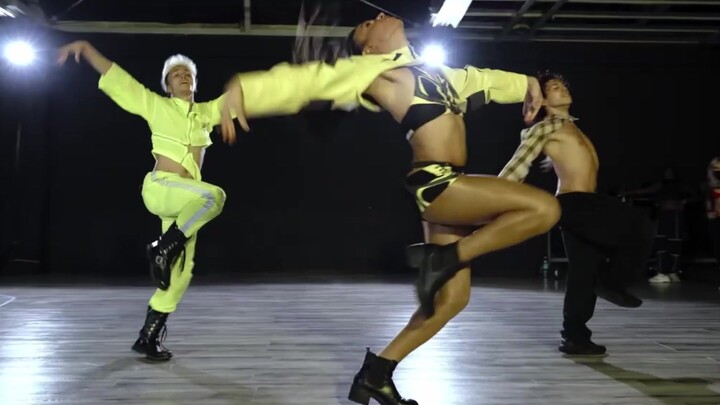 This outfit won JoJo Gomez & Haley Messick's choreography
