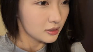 "Bermain game secara imersif"