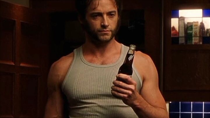 الذئب يمكن أن يكون قطة كبيرة أيضًا 🐱 | هيو جاكمان