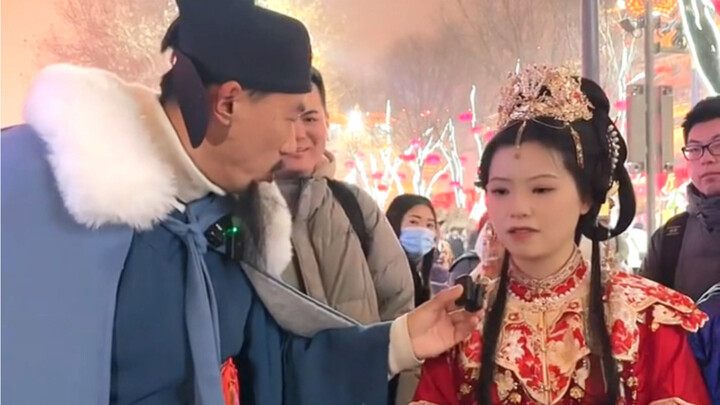 การแข่งกลอนข้างถนน คุณครูสาวเก่งประจำเมืองซีอานทำเอาฉันพ่ายแพ้ราบคาบ สุดยอดจริงๆ