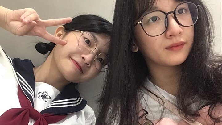 Cute Bao and her beautiful older sister go out