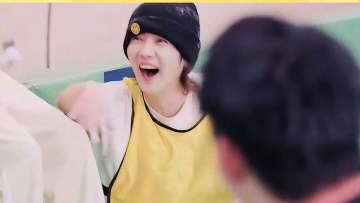 #LuHan Woha is hilarious—every time he kicks the ball, it ends up hitting someone