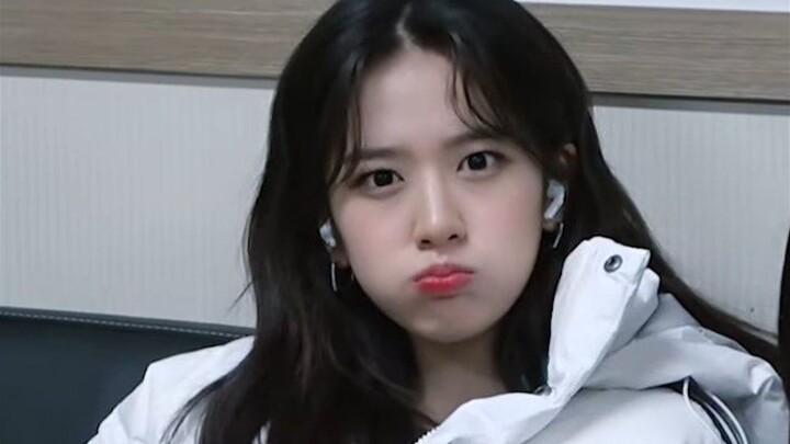 Nghe nói cậu cũng sắp làm đội trưởng rồi à