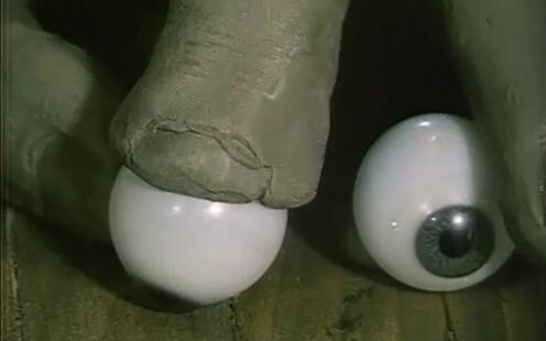[Yang Svanmeyer] Hoạt hình stop-motion "Dark Light Dark" 1990 -