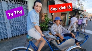 Ty Thy đạp xích lô cười bể bụng - Ẩm thực Cha Rồng gỏi đu đủ