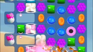 ada donat warna pink gaez, candy crush