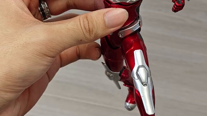 [Rilis perdana di internet] Ultraman Taro seharga 100 yuan? Cuma mainan palsu? Ultraman Taro animasi