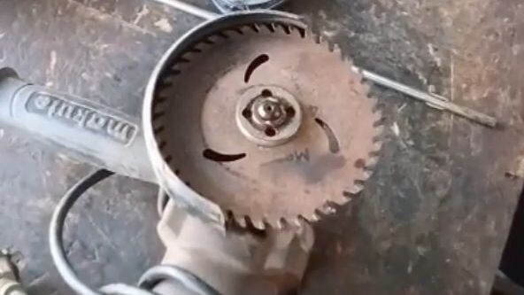 离报废只差一步的离合器片！😱 用焊锡竟然修好了⚡ | Clutch Plate Repair