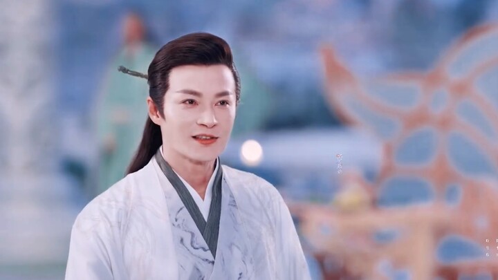 แม้แต่ในเทพนิยายที่เลวร้าย เขาก็ยังดูน่าทึ่งได้ตั้งแต่แรกเห็น หล่อตั้งแต่เด็กจนแก่หมายถึงอะไร?