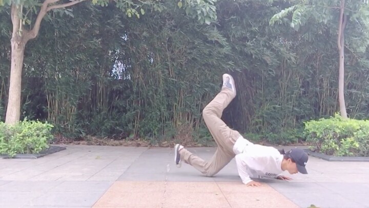ทักษะการเต้นแมงป่องของคนดังในอินเทอร์เน็ต หลุดพ้นจากแรงโน้มถ่วง