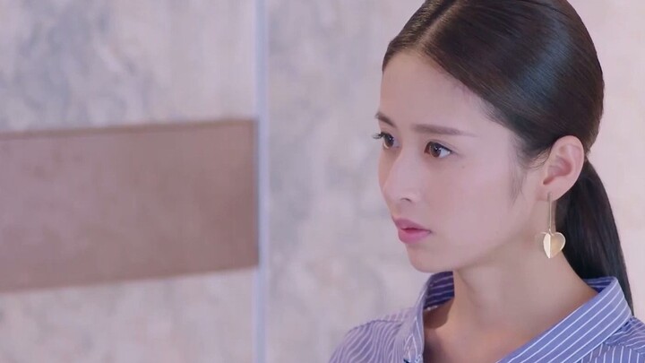 เจ้านายขโมยแบบร่างของเด็กสาวไป แต่ประธานาธิบดีก็เคยสอนเด็กสาวคนนั้นมาก่อน เจ้านายโดนแฉเสียหน้า