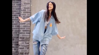 [Su Si Miao] Paduan suara "_World" SEVENTEEN menari sebagai sub-fan yang pekerja keras dan imut!