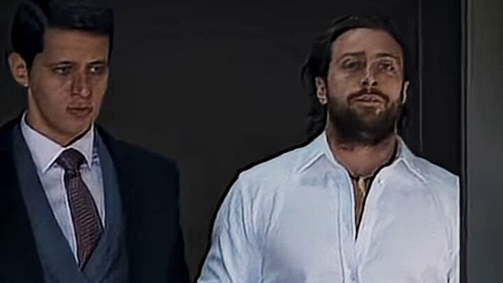 Tại sao không bấm thang máy cho Clavell trong Hunter x Hunter?