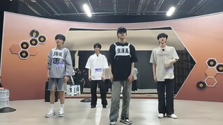 Tidak menyangka masih bisa bertemu dengan Bu Wei Xia lagi