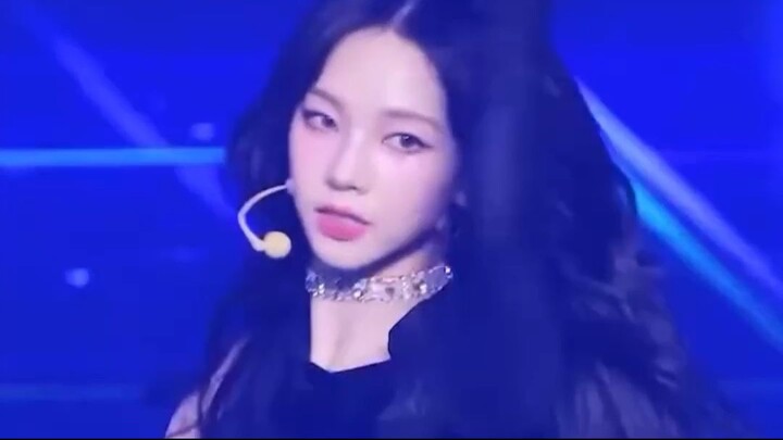 A Beautiful Story Without Words #girl #dance #kpop