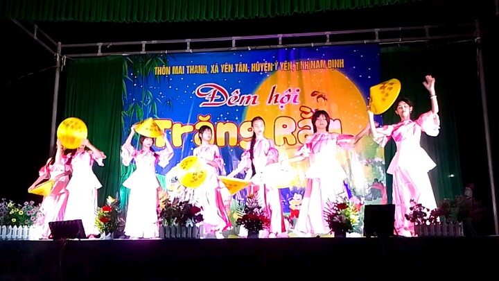 Múa xin chào viên nam - Thùy Dung - múa mẹ ơi đừng lo