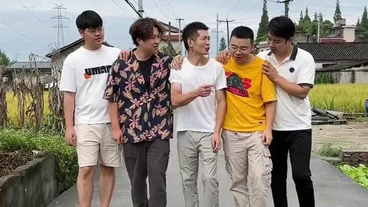 Chồng tôi chỉ bảo vệ tôi thôi! !
