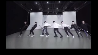 【TNT】【时代少年团】时代腿团为大家带来练习室版本霍元甲！
