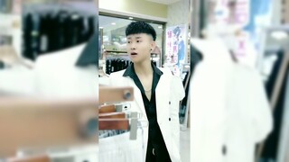[EN SUB] Nobody Can Bully My Mom!