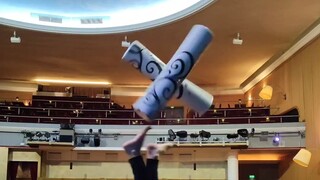 小姐姐的杂技表演...18秒之后被惊艳到了！