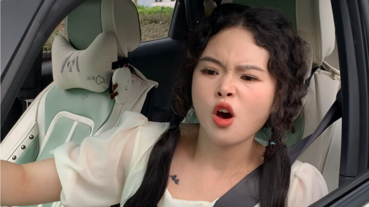 Sifat introvert dan ekstrovert seorang perempuan setelah membeli mobil