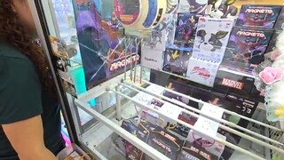 We BROKE The Claw Machine, So We Better Leave Quickly!