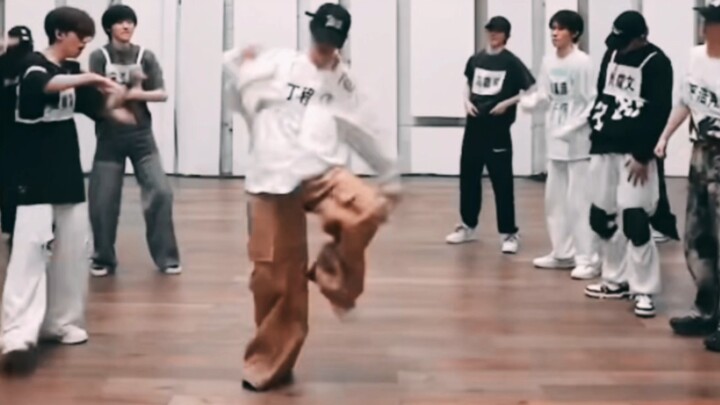 What? You're asking me what a lead dancer is? A lead dancer is someone who, even with these pants, s
