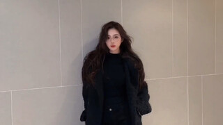 Xiao Xiao Su 🔥 With a figure like this, she could easily get insurance! Xiao Xiao Su's looks are off