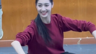 民族舞的魅力就像火焰一样燃烧～