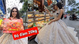 DIVA Cát Thy mặc bộ đầm 20kg đi mua Bánh mì Như Lan