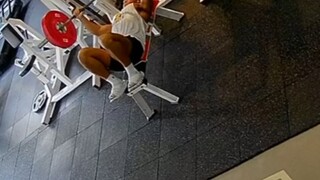 广东，健身房可怕的卧推半握，100kg卧推滑脱，拒绝半握...