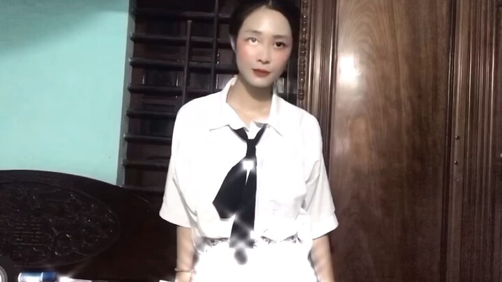 Mọi người xem và foloww cho bé nha ♥️