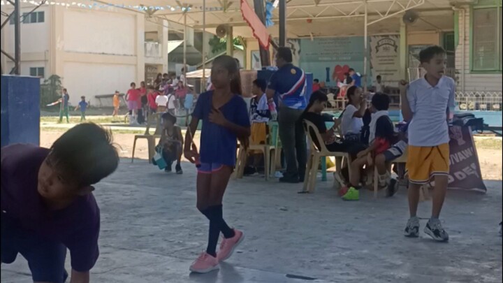 Badminton practice before the Final Game