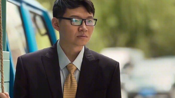 Nếu sau này lại gặp nhau, nhất định phải gọi tôi đầy đủ họ tên, hãy kịp thời tỉnh táo, đồng thời biế