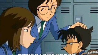 "Detective Conan" Kudo Shinichi: Hey, take your hands off my head!