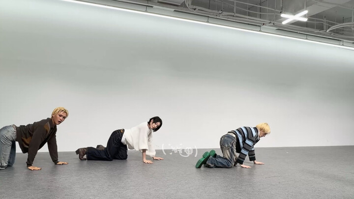 [XLOV Autograph Session] After their mother fell ill and had to miss the event, the three of them be