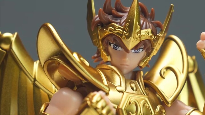 I tried... I couldn't refuse! A passion that transcends time, is this the Saint Seiya you remember? 