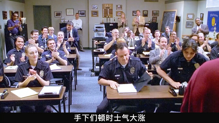 这个电影当年真笑死我了，这电影好像是30多年前的